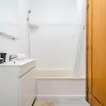 Mira Bracara By House And People *